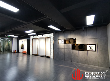 大迪迪服裝設(shè)計(jì)裝修項(xiàng)目圓滿(mǎn)完工